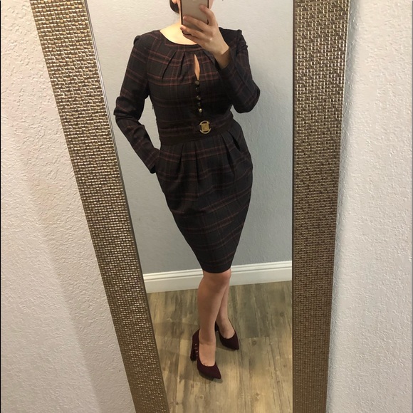 Beautiful women’s dress! - Picture 3 of 14